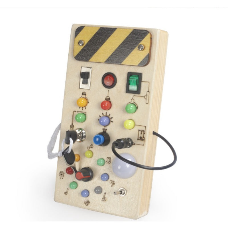 Painel Sensorial, Montessoriano, Montessori Busy Board, Light Switch Toy, Brinquedo Sensorial, Brinquedo Montessori, Wooden Sensory Toys, For Toddlers, Activity Board, Switch Box, Buttons, Wires, Control Panel, Brinquedo Educativo, Brinquedo Interativo, Brinquedo para Crianças, Atividade Sensorial, Painel de Atividades, Painel de Controle, Painel de Botões, Painel com Fios, Caixa de Controle, Estimulação Infantil, Aprendizado Lúdico