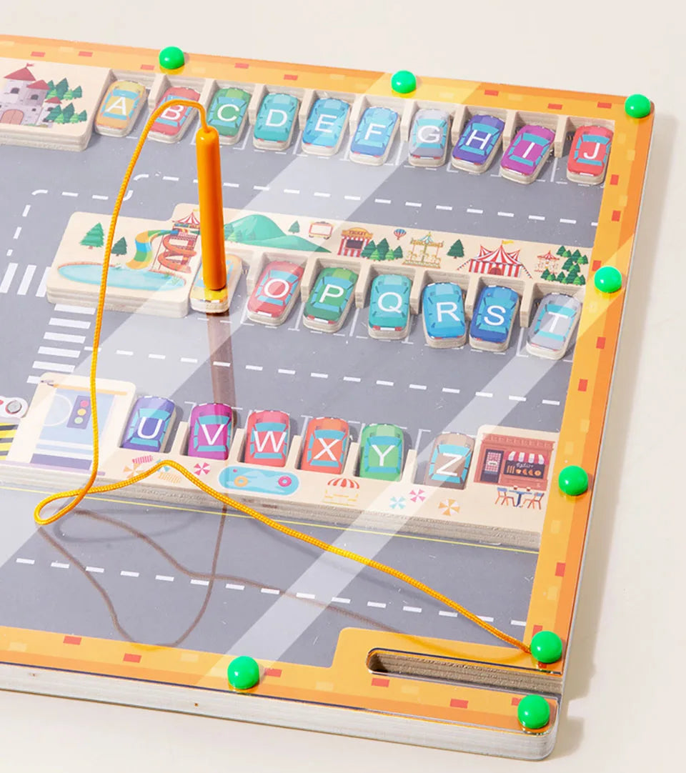 As crianças adoram brincar com o Alfabeto Magnético Carros em Movimento, um brinquedo educativo que incentiva a interação enquanto ensina o alfabeto. Através de atividades lúdicas e sensoriais, elas desenvolvem habilidades de resolução de problemas, coordenação motora e concentração.