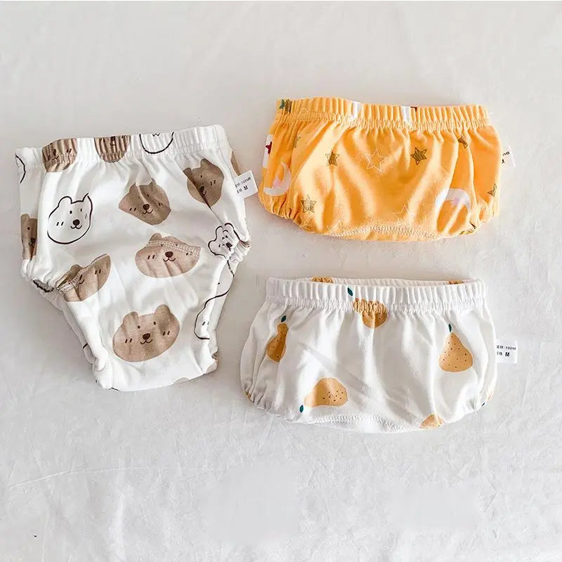 Treinamento no penico  Treinamento no banheiro  Treinamento de toalete  Treinamento de higiene  Transição para o penico  Suporte no desfralde  Roupa para desfralde  Roupa de treinamento  Roupa de transição  Praticidade no desfralde  Independência no penico  Facilitador de desfralde  Desfralde sem estresse  Desfralde infantil  Cuequinha para desfralde  Cueca para meninos  Cueca para crianças  Cueca de aprendizado  Conveniência no desfralde  Conforto para crianças